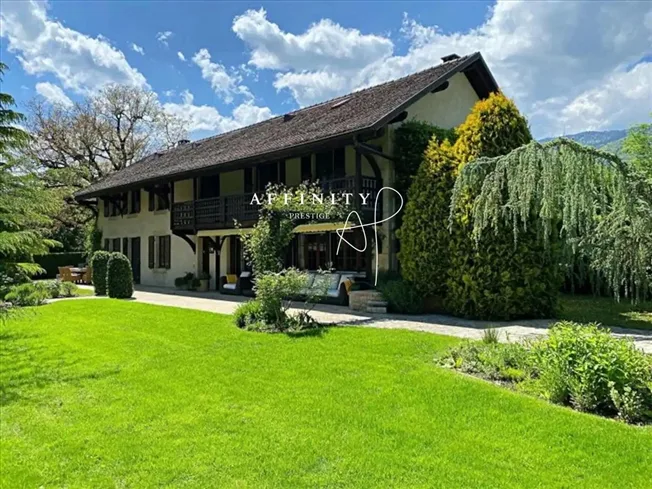 8 Zimmer Einfamilienhaus, 1276 Gingins