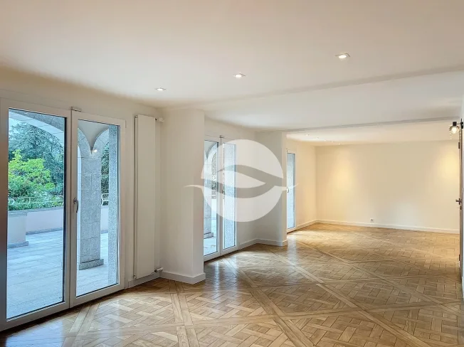 8 Zimmer Einfamilienhaus in Chambésy – photo 4 sur 16