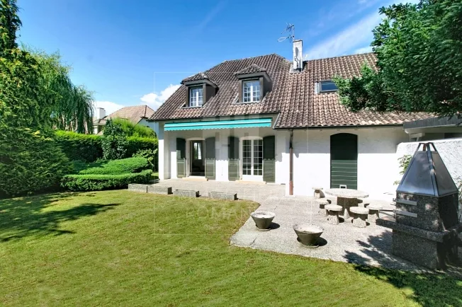 8 Zimmer Einfamilienhaus in Genthod – Foto 2 von 16