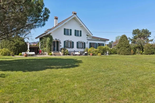 7.5 Zimmer Villa, 1295 Tannay