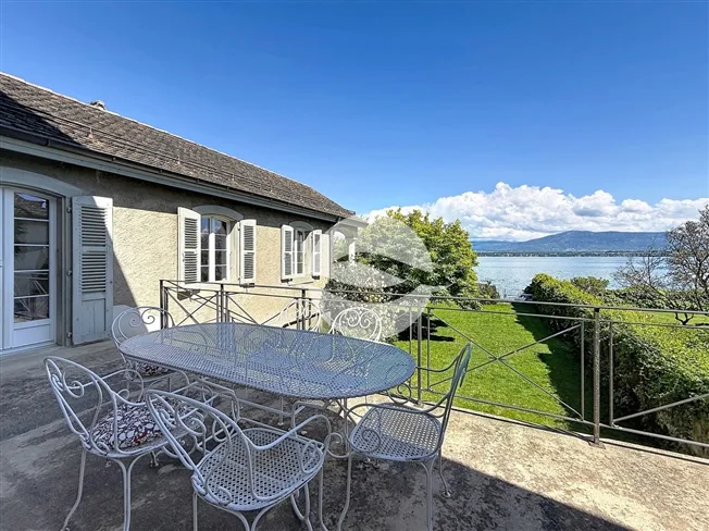 7.5 Zimmer Einfamilienhaus in Coppet – Foto 3 von 14