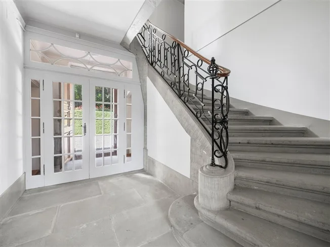 Schloss in Corminboeuf – Foto 11 von 12