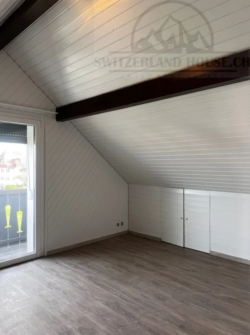 3.5 Zimmer Attikawohnung, 1730 Ecuvillens