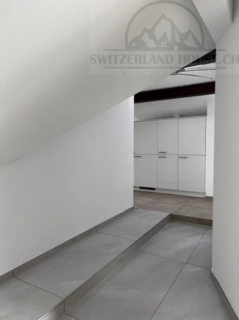 3.5 Zimmer Attikawohnung, 1730 Ecuvillens