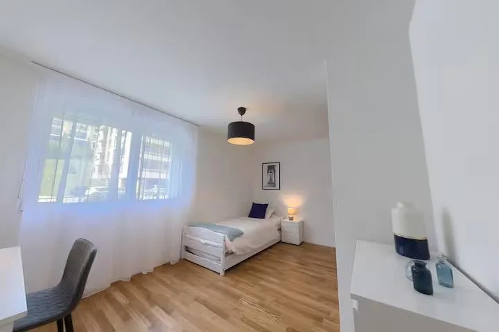 3.5 Zimmer möbl. Wohnobjekt in Neuchâtel – foto 7 di 7