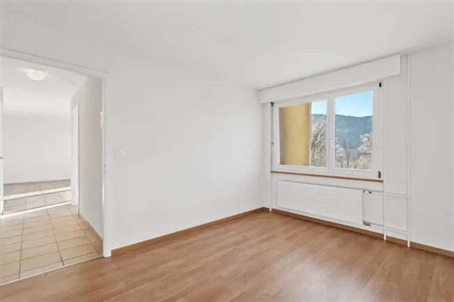 3 Zimmer Wohnung in Couvet – Foto 2 von 8