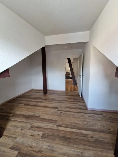 4.5 Zimmer Wohnung, 2206 Les Geneveys-sur-Coffrane