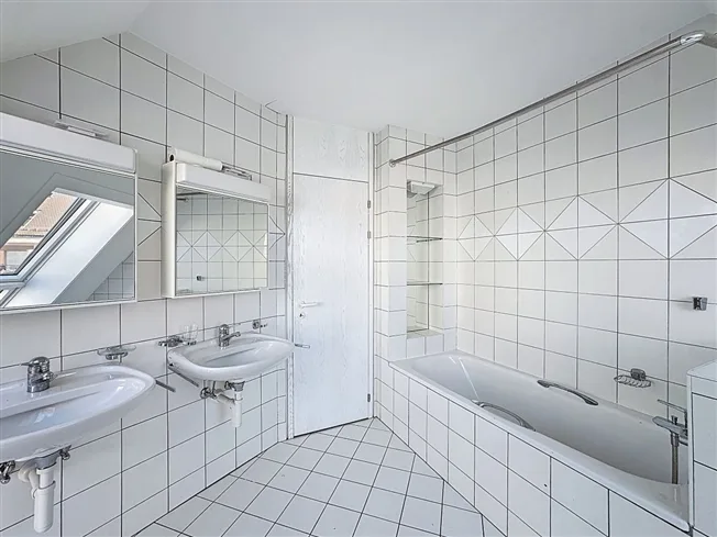 4.5 Zimmer Wohnung in La Chaux-de-Fonds – photo 9 sur 11