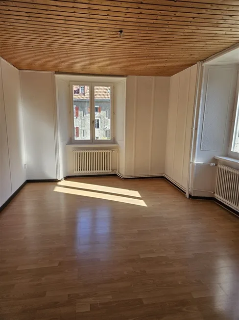 4 Zimmer Wohnung, 2300 La Chaux-de-Fonds