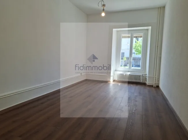 2 Zimmer Wohnung in La Chaux-de-Fonds – photo 2 sur 5