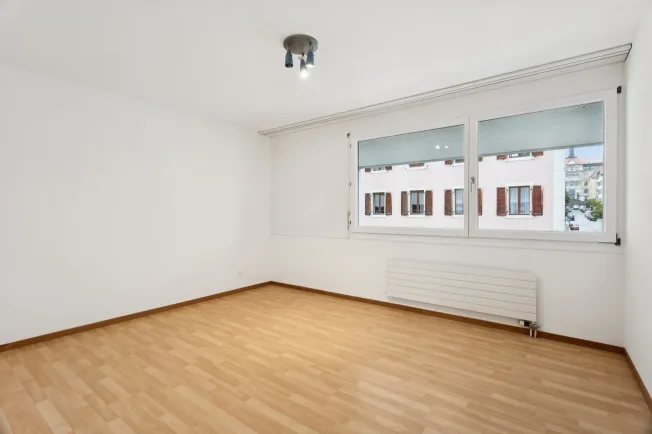 4.5 Zimmer Maisonette in La Chaux-de-Fonds – Foto 7 von 9