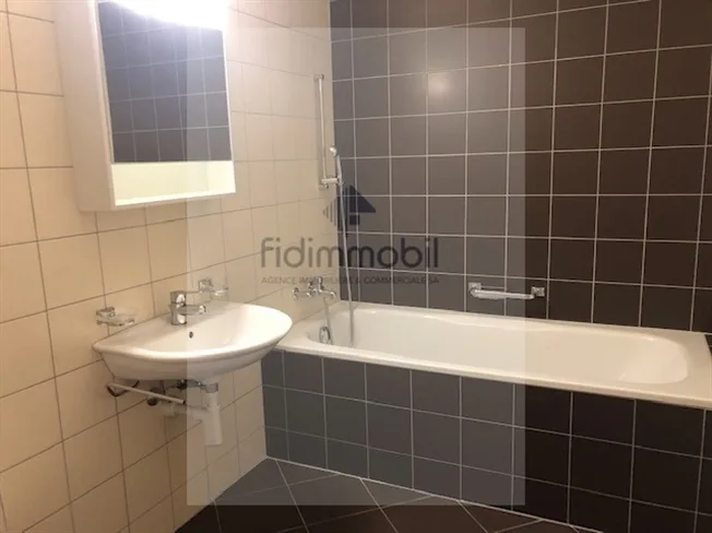 4.5 Zimmer Wohnung in La Chaux-de-Fonds – Foto 8 von 9