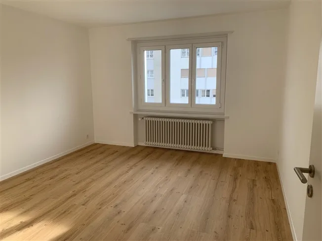 3 Zimmer Wohnung in La Chaux-de-Fonds – Foto 2 von 8