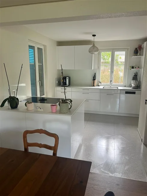 6.5 Zimmer Einfamilienhaus in La Neuveville – Foto 3 von 10