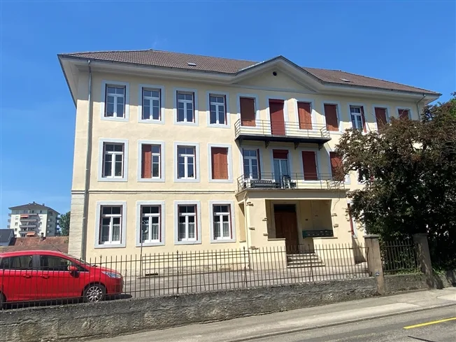4 Zimmer Wohnung, 2900 Porrentruy