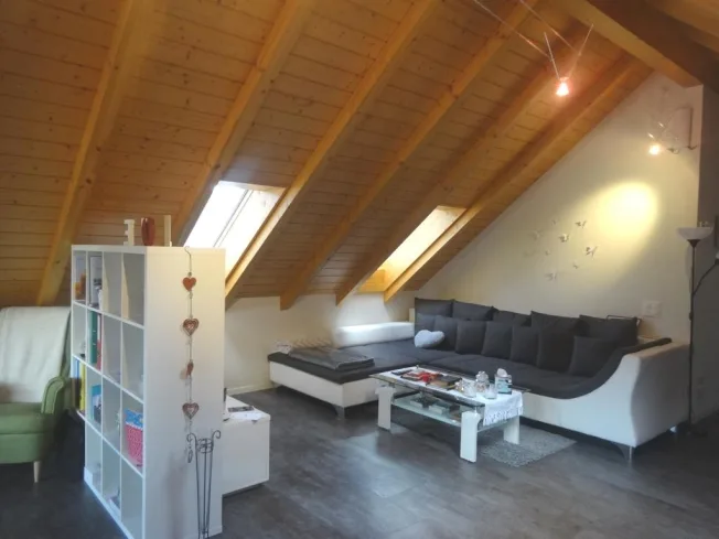 2.5 Zimmer Dachwohnung in Hettiswil BE – Foto 4 von 11