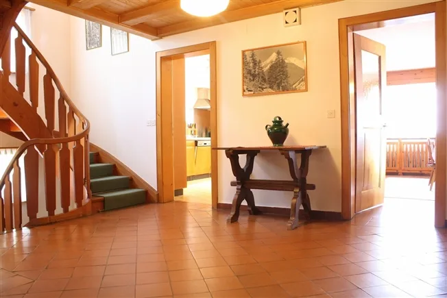 8 Zimmer Chalet in Crans-Montana – Foto 3 von 20
