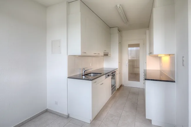 3 Zimmer Wohnung, 4052 Basel