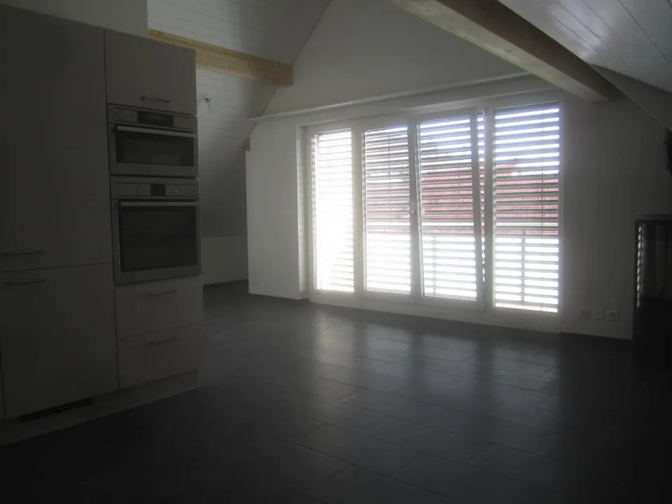 2.5 Zimmer Dachwohnung, 4145 Gempen