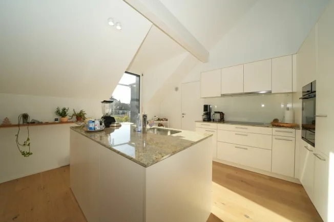 4.5 Zimmer Dachwohnung, 5412 Gebenstorf