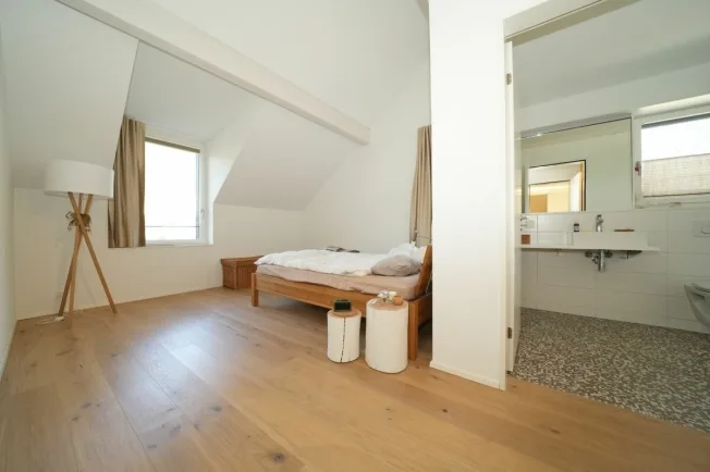 4.5 Zimmer Dachwohnung, 5412 Gebenstorf