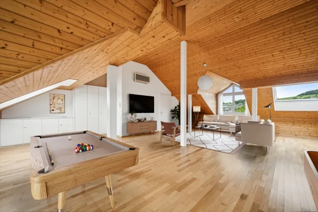 Loft, 6340 Baar
