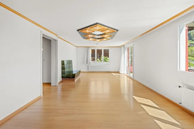 4 Zimmer Einfamilienhaus, 6353 Weggis