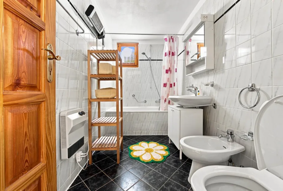 2.5 Zimmer möbl. Wohnobjekt, 6774 Dalpe