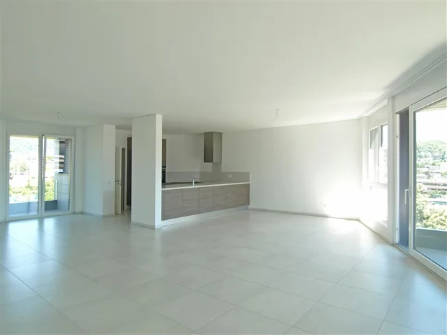5 Zimmer Attikawohnung in Lugano – photo 3 sur 15