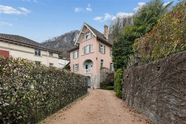 5.5 Zimmer Villa in Caslano – Foto 2 von 20