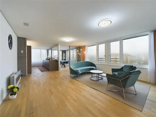 5.5 Zimmer Wohnung, 8212 Neuhausen am Rheinfall