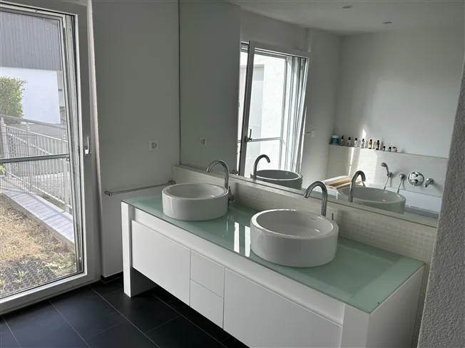 Einzelzimmer in Kloten – photo 2 of 6