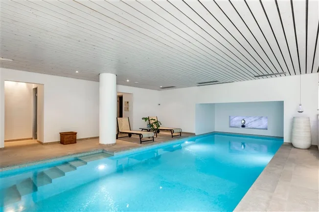 10 Zimmer Einfamilienhaus in Lausanne – Foto 9 von 9