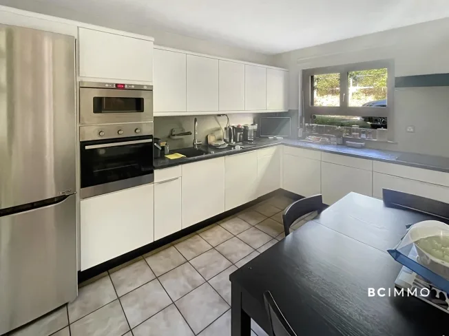 6 Zimmer Reihenfamilienhaus in Lausanne – Foto 2 von 10