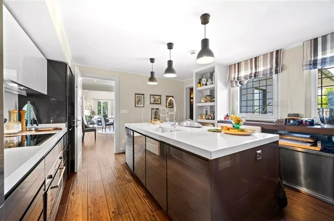 Elegante proprietà familiare, senza fastidi e con vista sul lago. – foto 6 di 20
