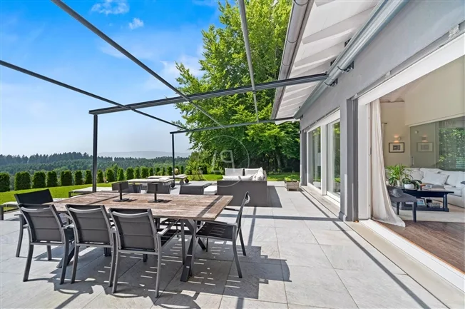 Elegante proprietà familiare, senza fastidi e con vista sul lago. – foto 11 di 20