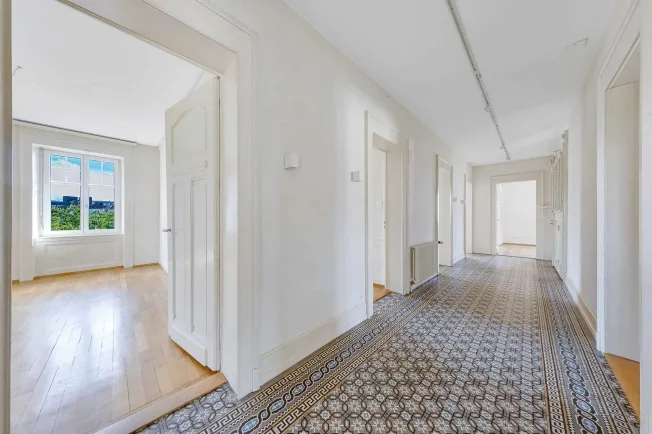 5.5 Zimmer Attikawohnung in Lausanne – Foto 2 von 10
