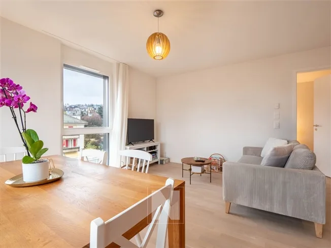 2.5 Zimmer Wohnung in Prilly – photo 2 of 12