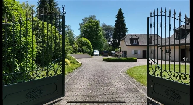 13 Zimmer Einfamilienhaus in Jouxtens-Mézery – Foto 3 von 7