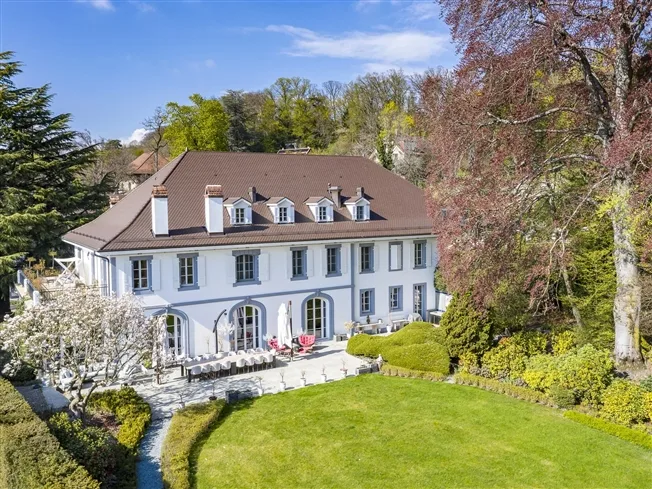 20 Zimmer Einfamilienhaus in Jouxtens-Mézery – photo 2 sur 19