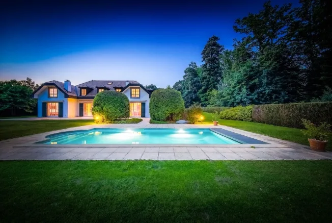 10 Zimmer Einfamilienhaus in Lausanne – Foto 2 von 13