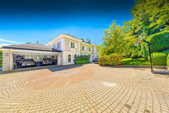 9.5 Zimmer Einfamilienhaus in Lausanne – Foto 4 von 13