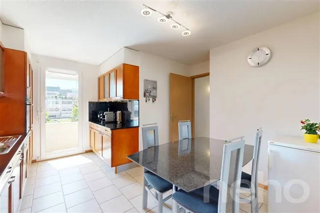 5 Zimmer Attikawohnung, 1020 Renens VD
