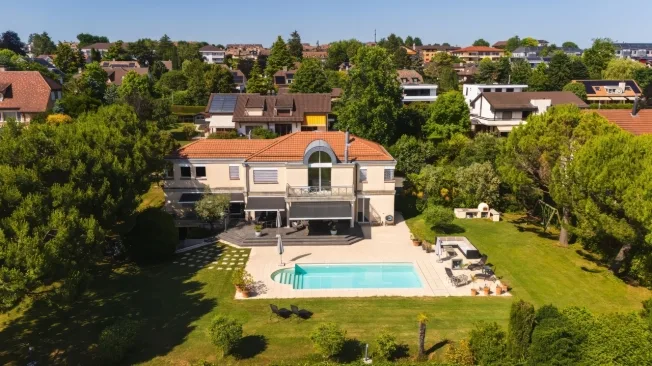 11 Zimmer Einfamilienhaus in Préverenges – Foto 6 von 19