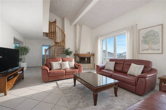 Villa mit beheiztem Pool und freier Sicht in Villars-Sainte-Croix – Foto 16 von 25