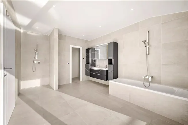 8.5 Zimmer Villa in Villars-Ste-Croix – Foto 12 von 20