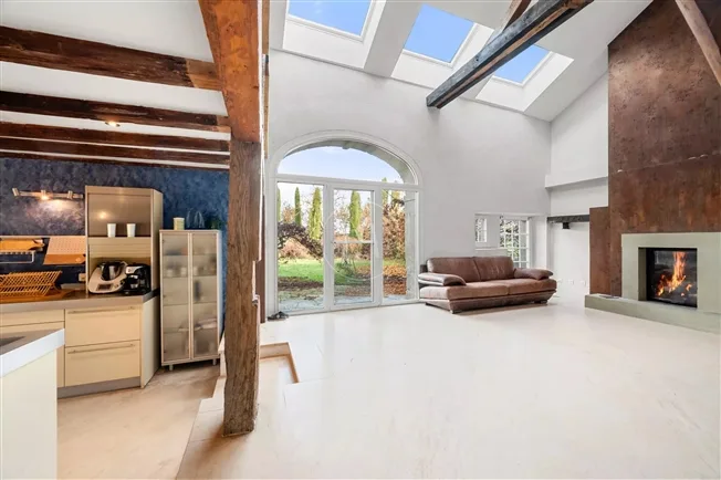 Maison villageoise d'exception au coeur de Sullens ! – photo 8 sur 20