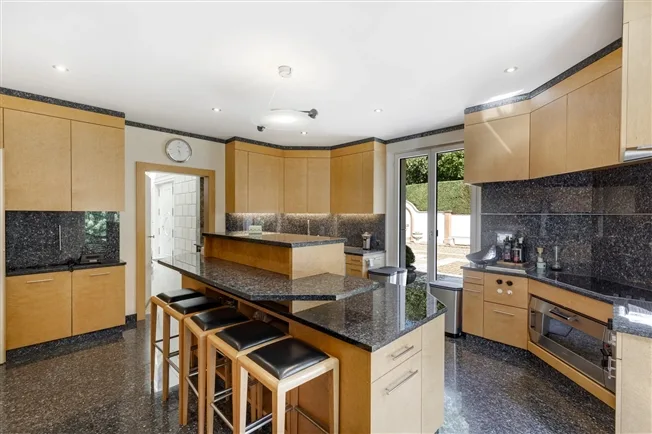12 Zimmer Villa in Epalinges – photo 8 of 13