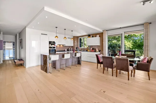 Magnificent apartment in an idyllic setting – photo 15 of 19