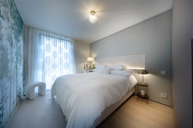 Prächtiges Attikapartment mit 180-Grad-Panoramablick auf den See und die Alpen – Foto 24 von 25